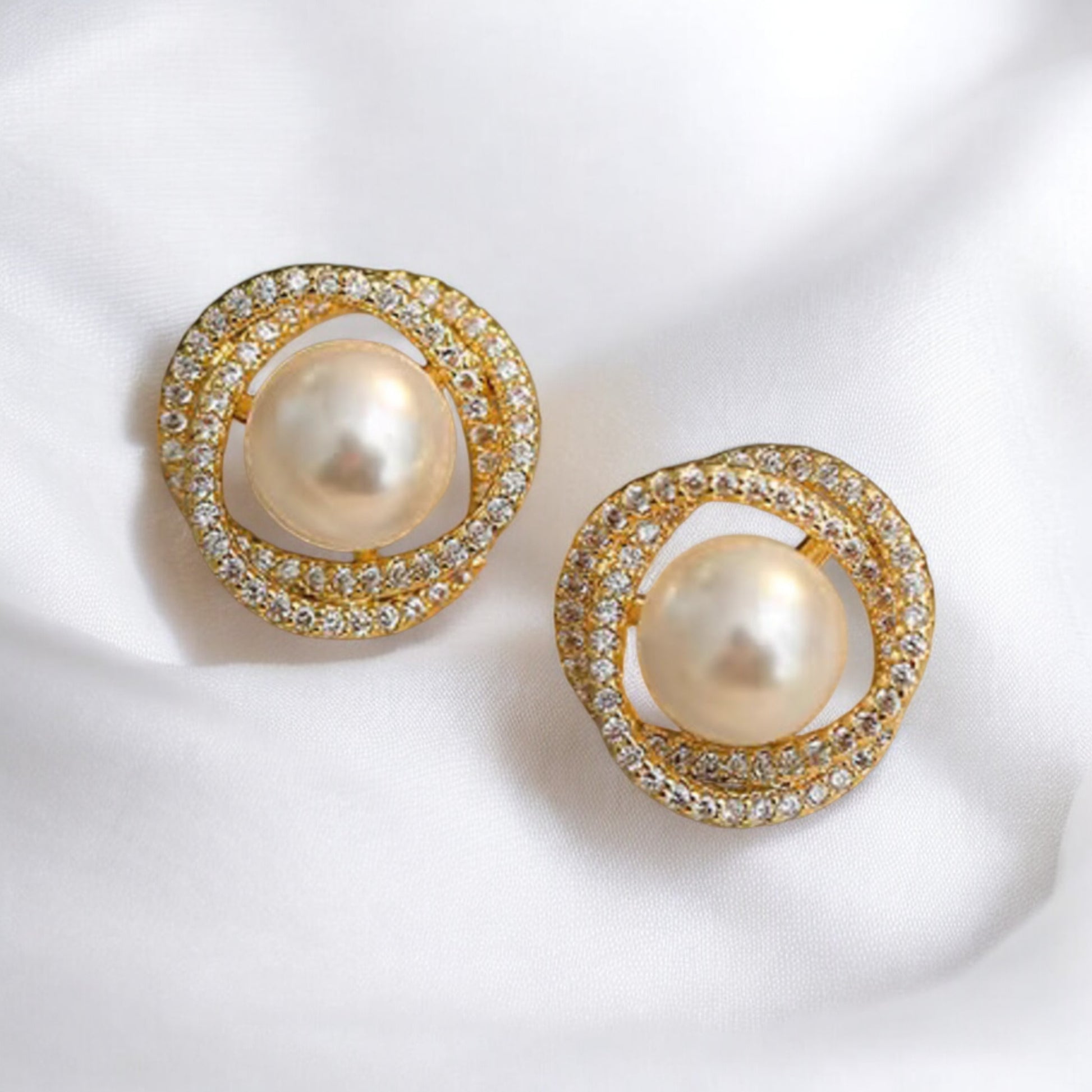 Parisian Swirl Pearl Earrings _Lifeluxe jewelry trending beautiful