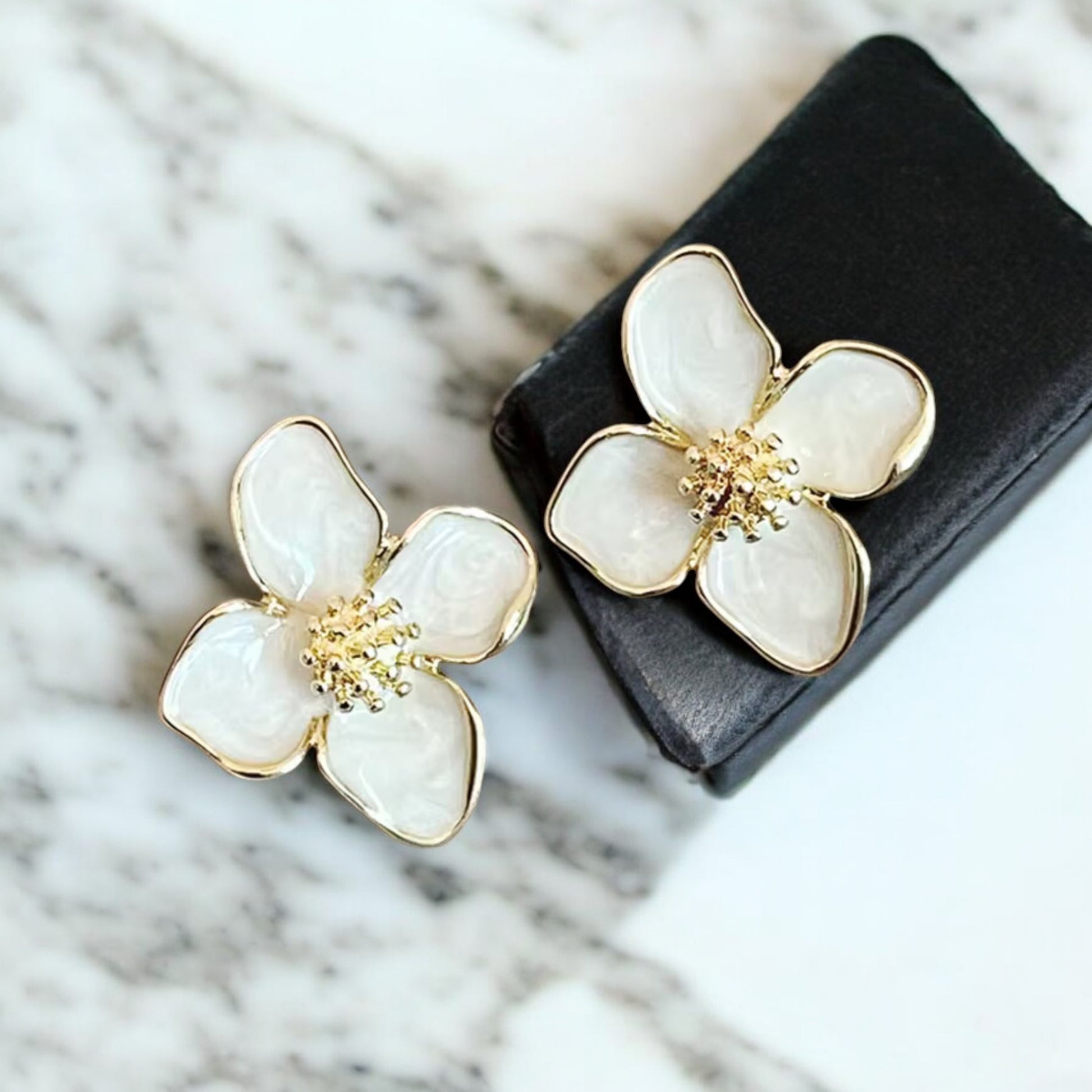 White Petal earrings _Lifeluxe jewelry trending beautiful